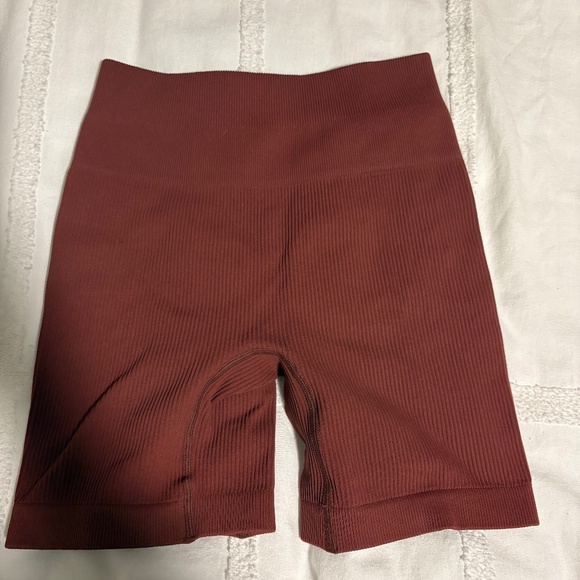 Seamless Workout Shorts — Maroon (Small) - Picture 1 of 3